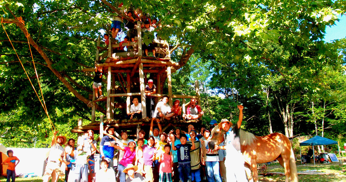 子どもたちとツリーハウス